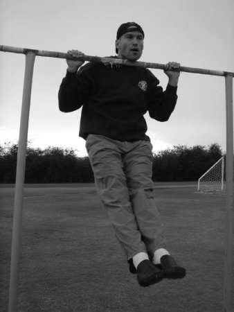 Pavel demonstrating the "hollow" position.