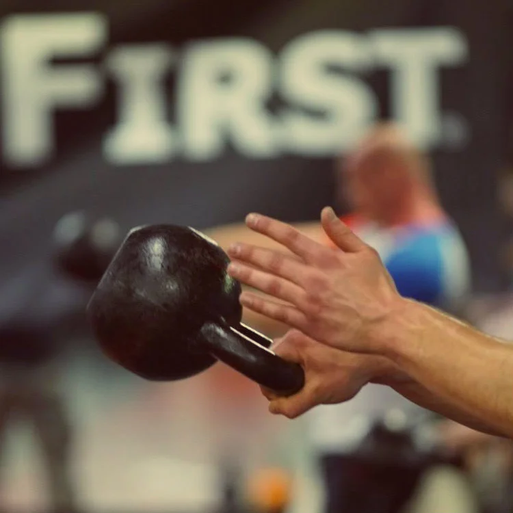 kettlebell-swing-free-hand.jpg
