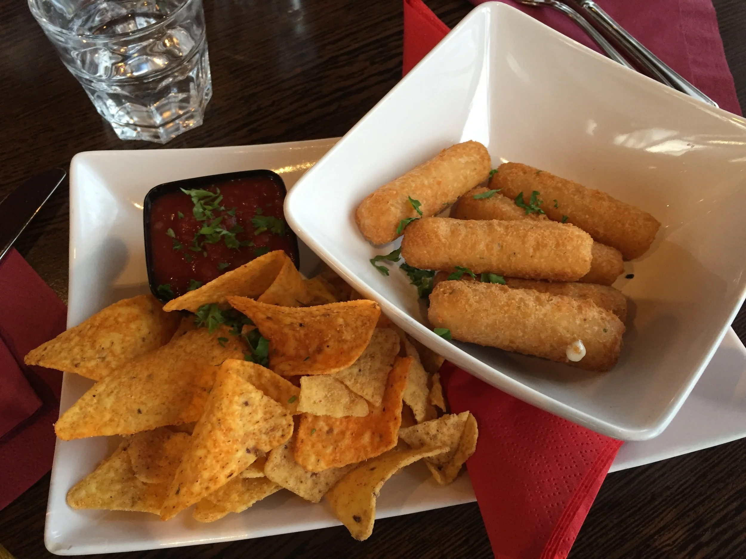 This is the Icelandic version of "Nachos and Cheese Sticks"