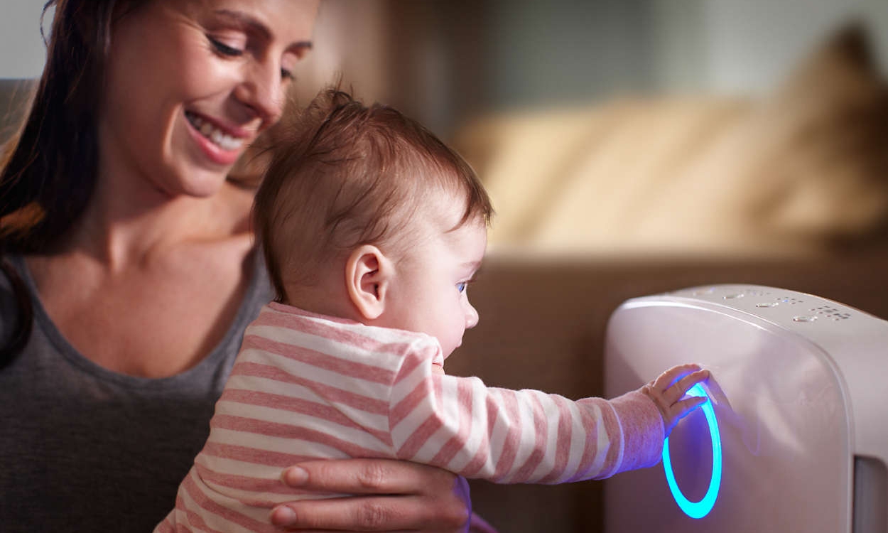 This work led to Philips' iconic air quality halo