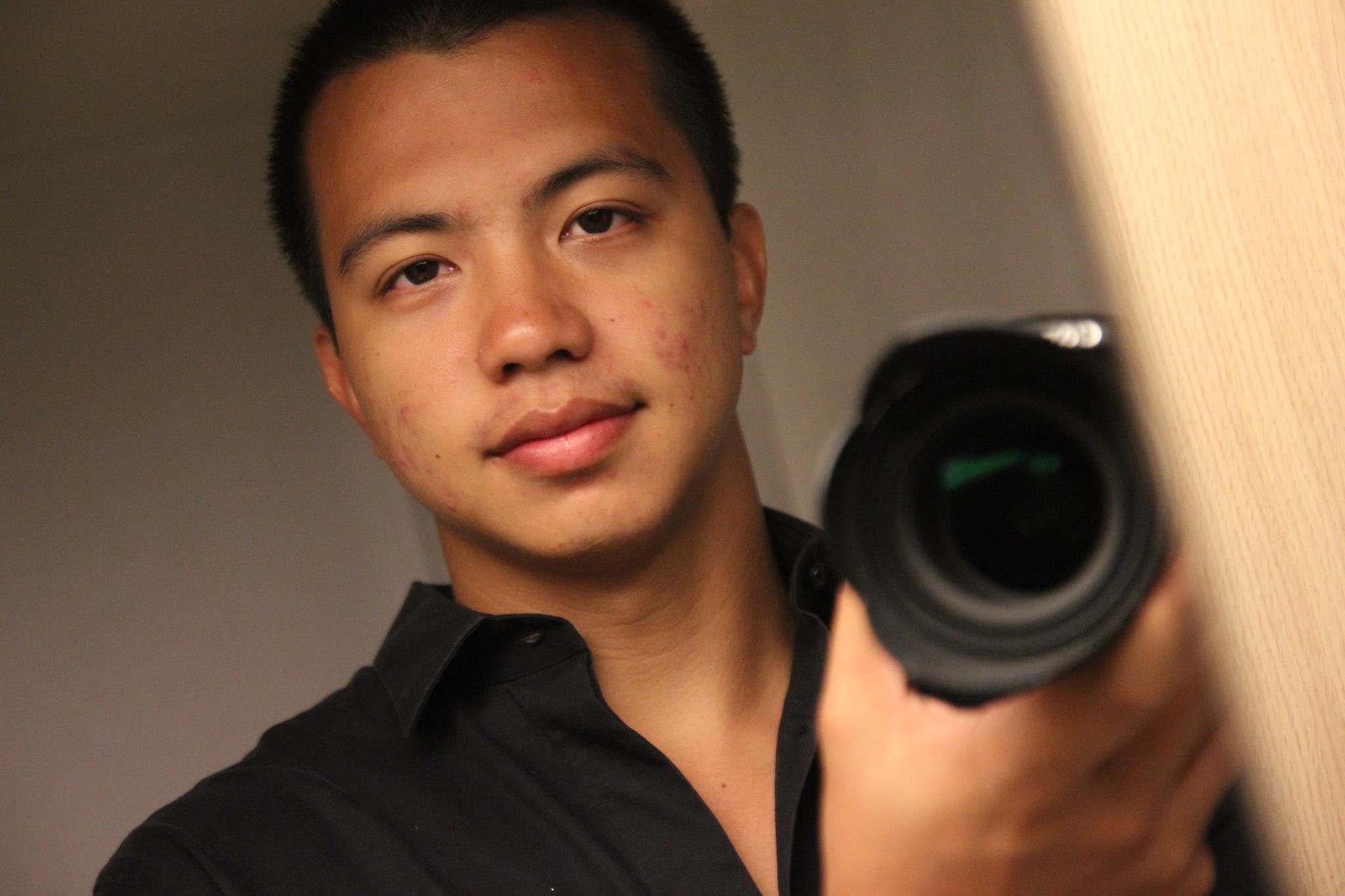 Carlos Yap - Director Sound / Photography Carlos is a photographer turned cinematographer with a knack for cutting through large network bureaucracy and getting the shot, slowly and methodologically. 