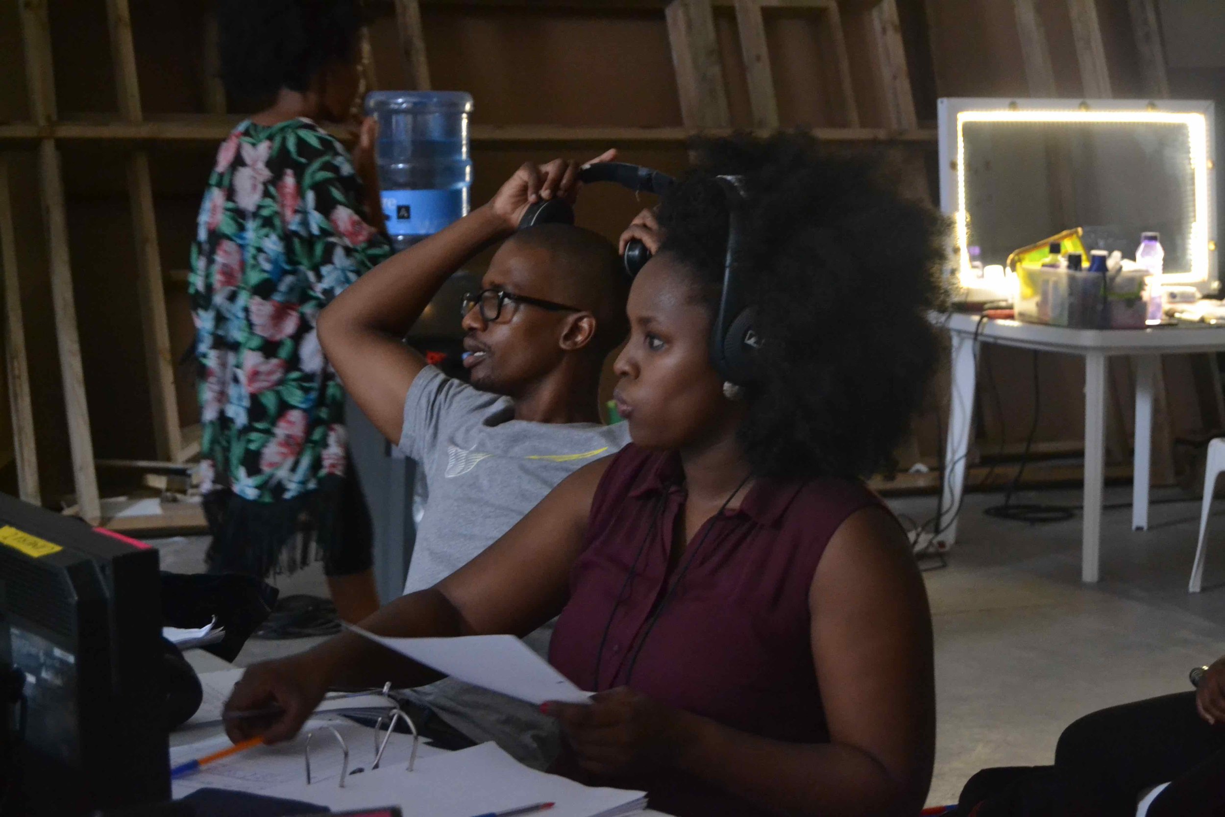 Director Menga Nhlabathi with continuity trainee Slindokuhle Msomi on the set of Uzalo DSC_6250.jpg