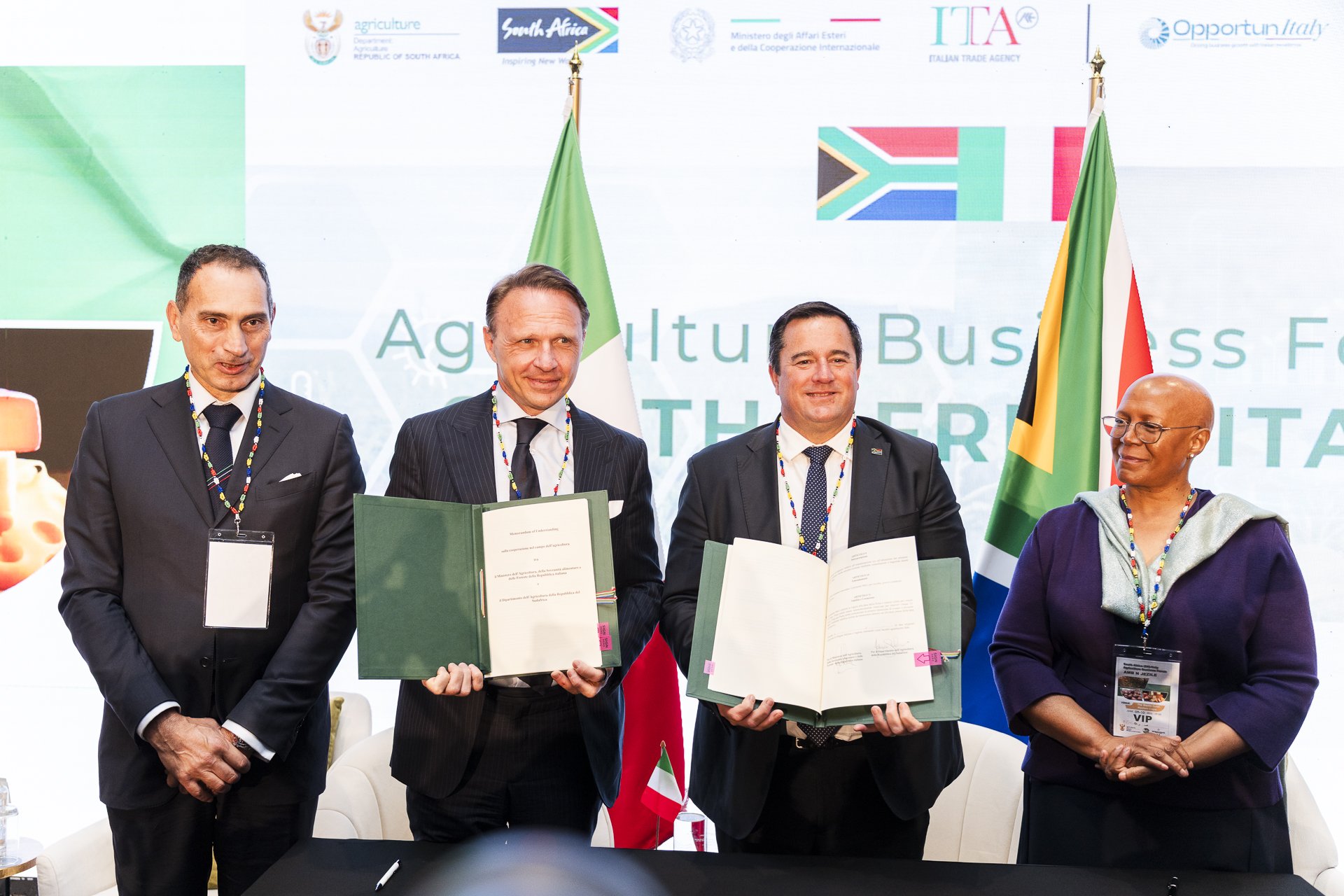 Italian Trade Agency (ICE) Co-hosts Landmark Italy-South Africa Agri-Food Business Forum and MOU Signing in Cape Town