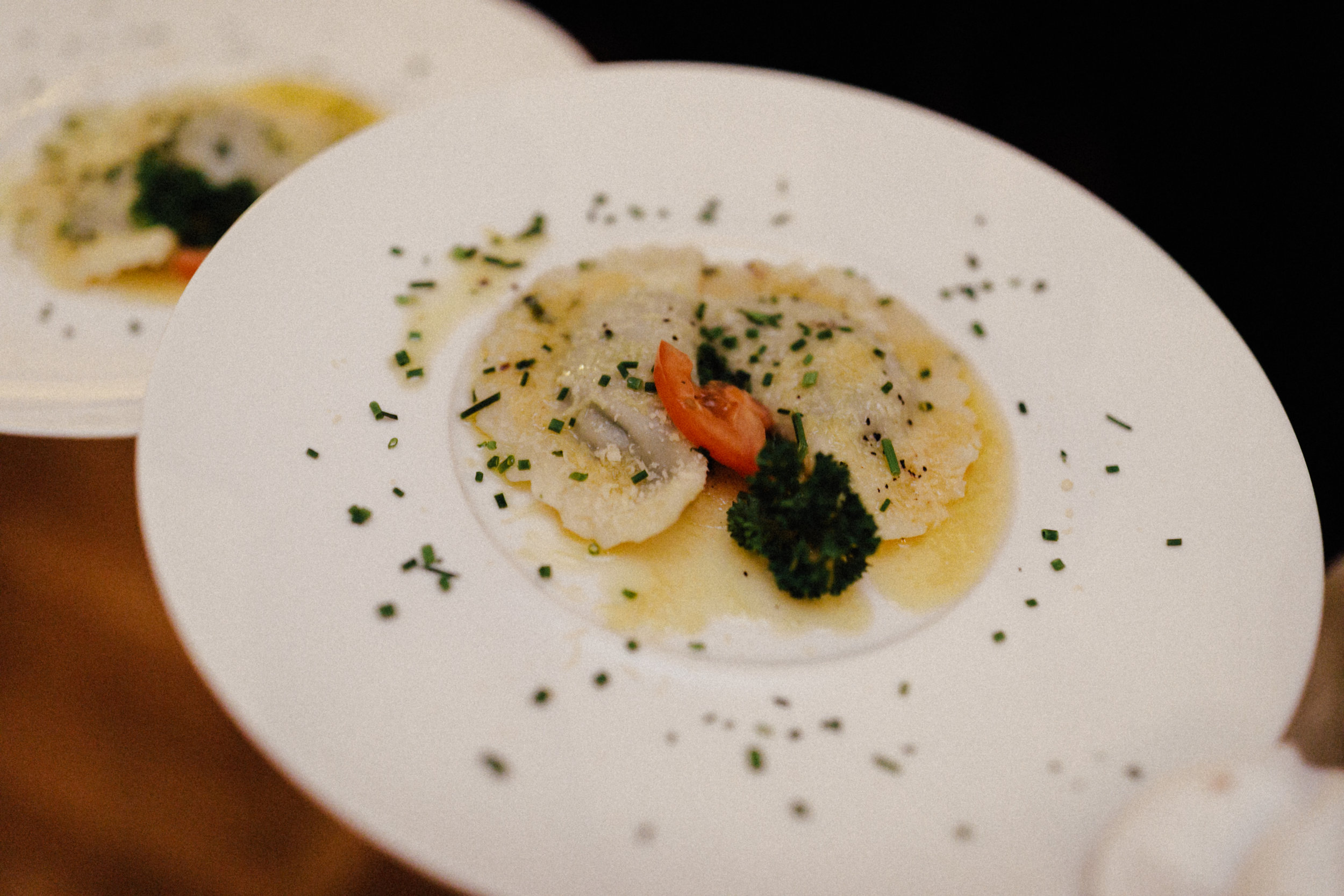 Tiroler Schlutzkrapfen mit Brauner Butter und Parmesan