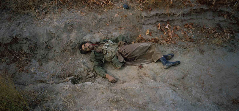 Jean-Luc Delahaye, Taliban , 2001, 110 x 237 cm