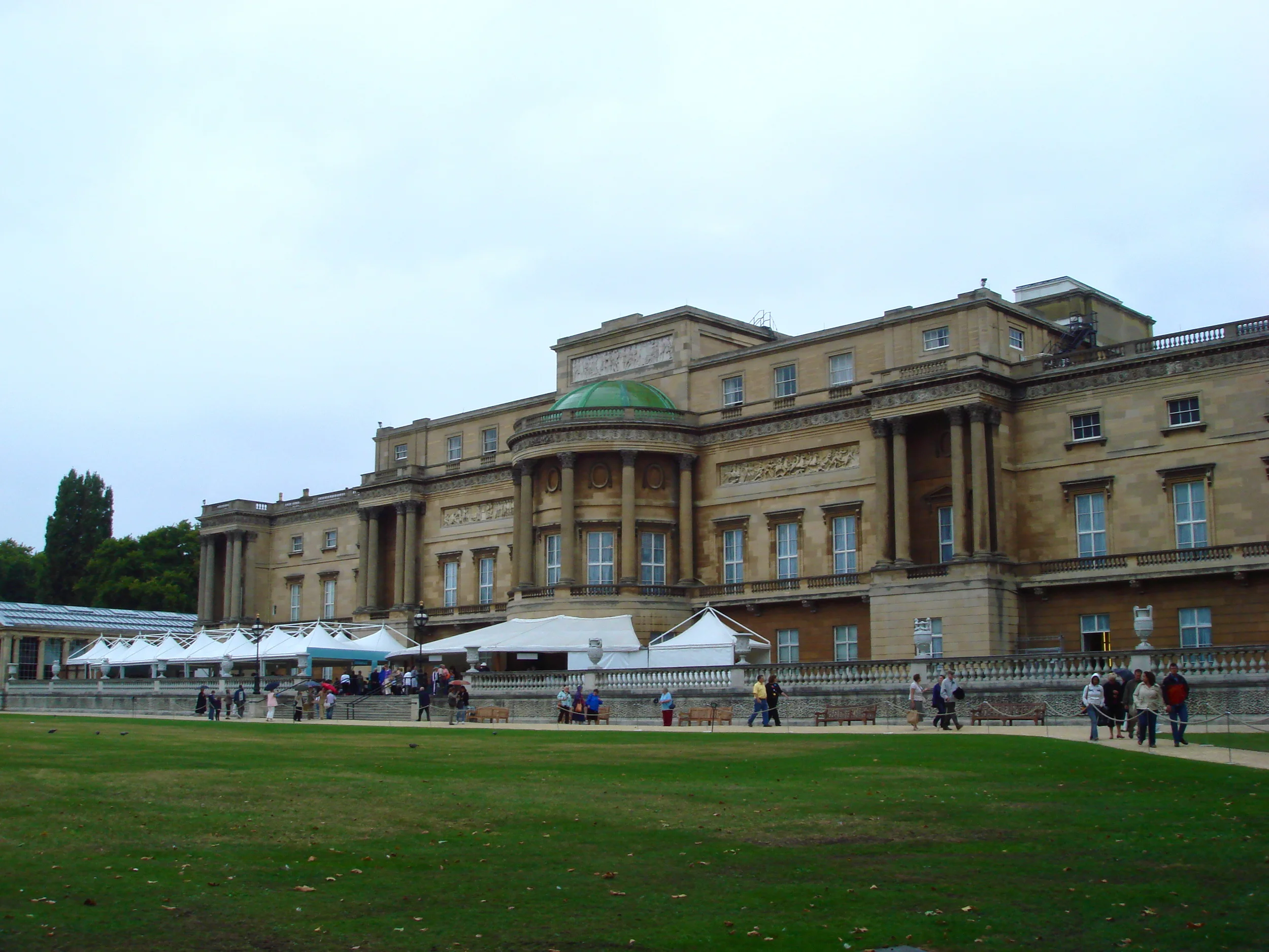 Travel Tales Visiting Buckingham Palace in London, England — The