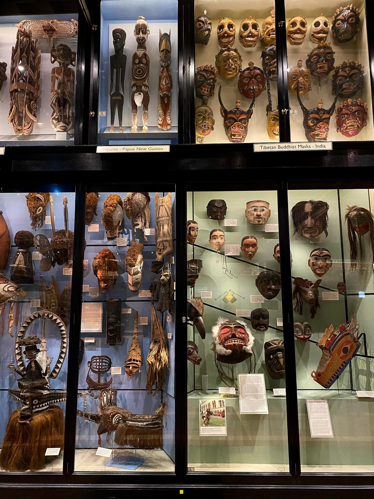 I felt like I had stumbled into an 18th century cabinet of curiosities &mdash;&nbsp;or some sort of gentleman/explores club &mdash; filled to the brim with artifacts that its members had gathered as they set out to &ldquo;discover&rdquo; parts of the