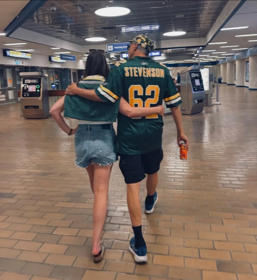 The best summer nights in Edmonton include great friends, sunshine, and a win for the home team (GO ELKS!!)

@goelks #yegsummer