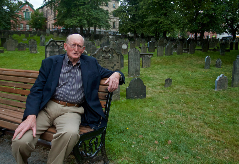  Bernard Smith, chairman of the Old Burying Ground foundation, tells the story of the oldest cemetery in Halifax. (JOHN McPHEE)&nbsp; 