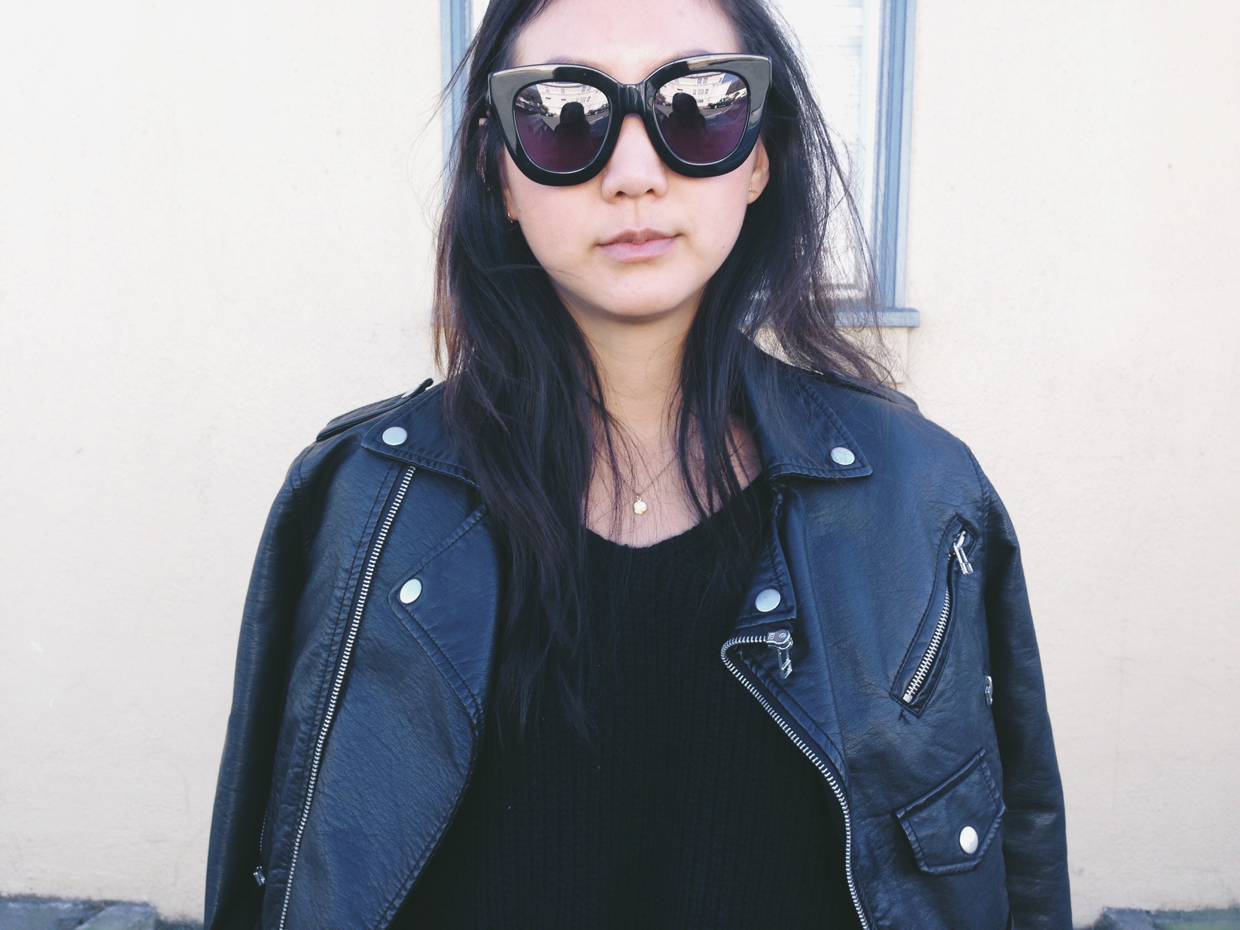 NASTYGAL cropped leather jacket / TOPSHOP ribbed sweater / GAP jeggings / GIVENCHY Antigona / NIKE free run sneakers