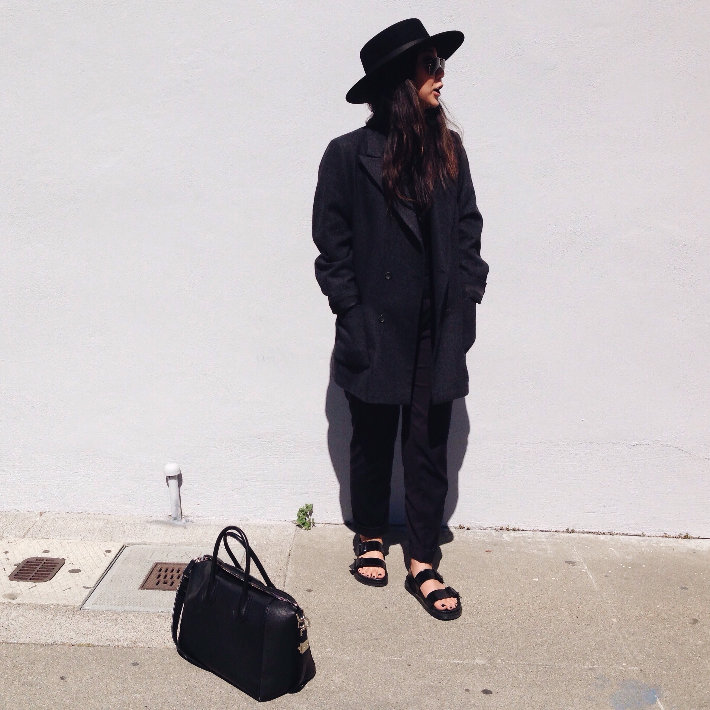 JANESSALEONE Gabrielle hat / FREE PEOPLE mock neck top / ZARA dress pants / ZARA sandals / GIVENCHY Antigona satchel / RAY-BAN aviators 