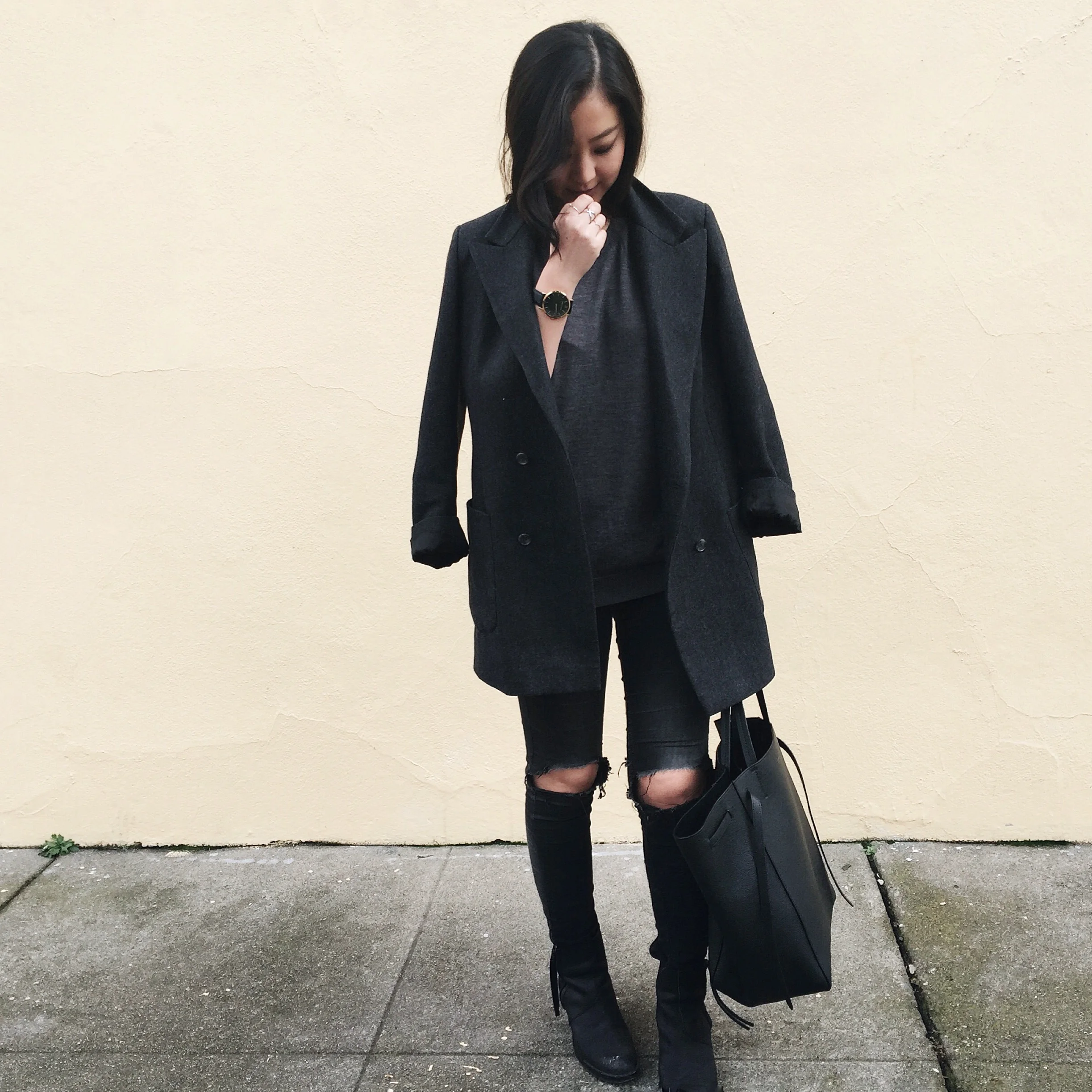 EVERLANE knit tank / custom-made boyfriend blazer / GAP jeggings / CELINE cabas Phantom tote / ACNE STUDIOS ankle boots 