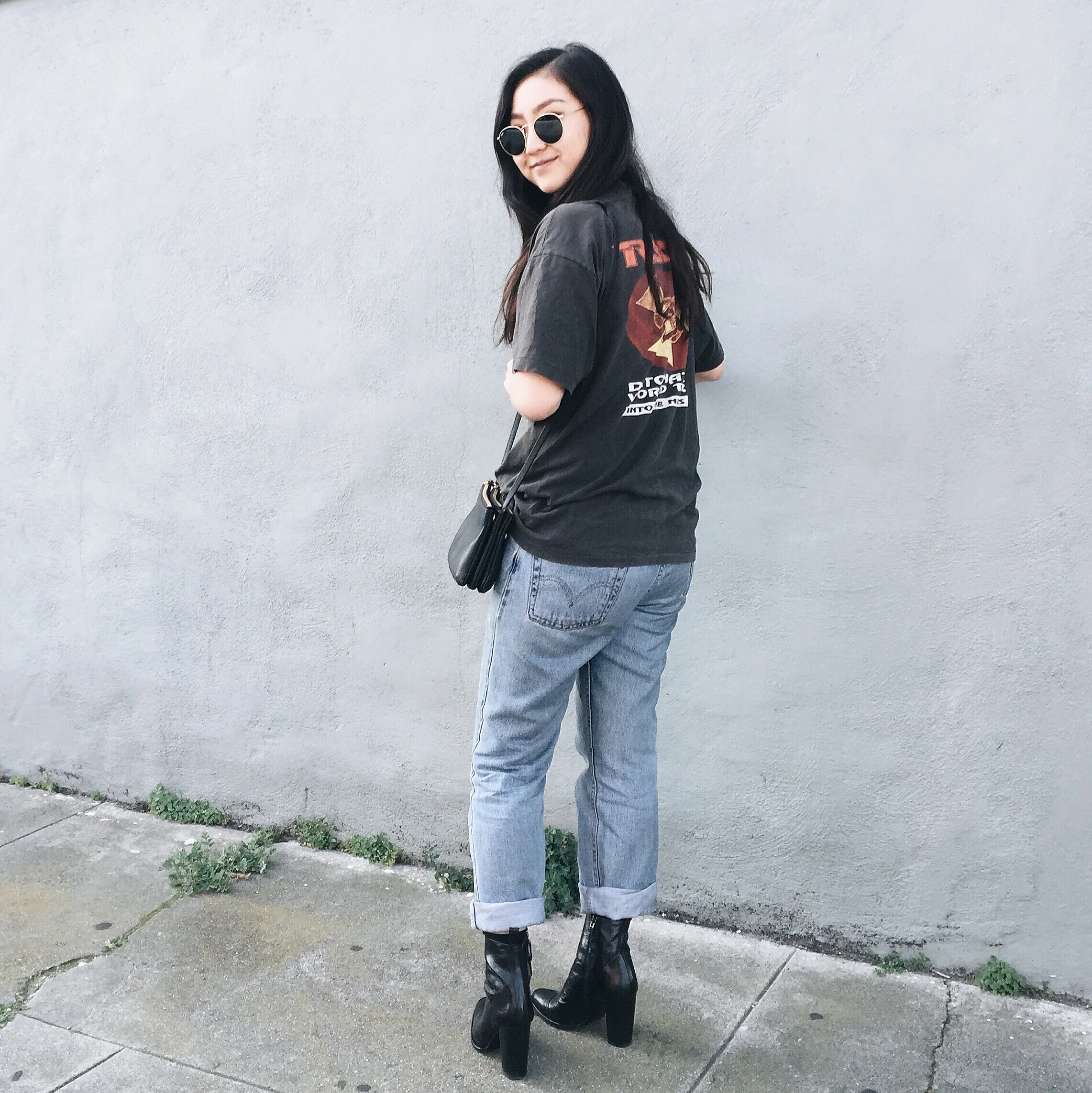 ASOS belt / LEVI'S jeans / vintage tee via Painted Bird / ZARA ankle boots / CELINE trio bag