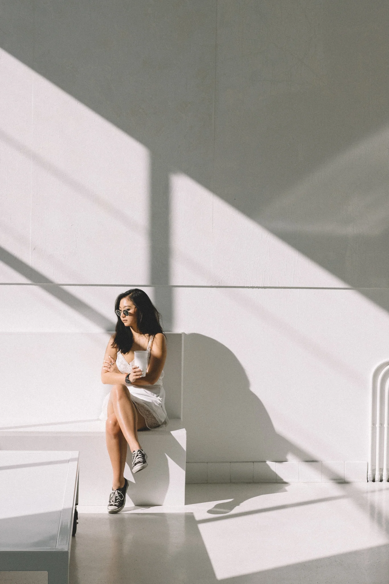 MANGO slip dress / CONVERSE sneakers / RAY-BAN round sunglasses