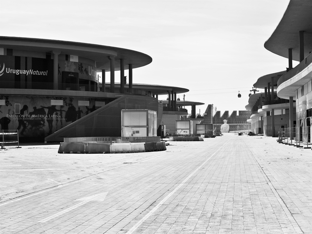 Main street with International Pavillons
