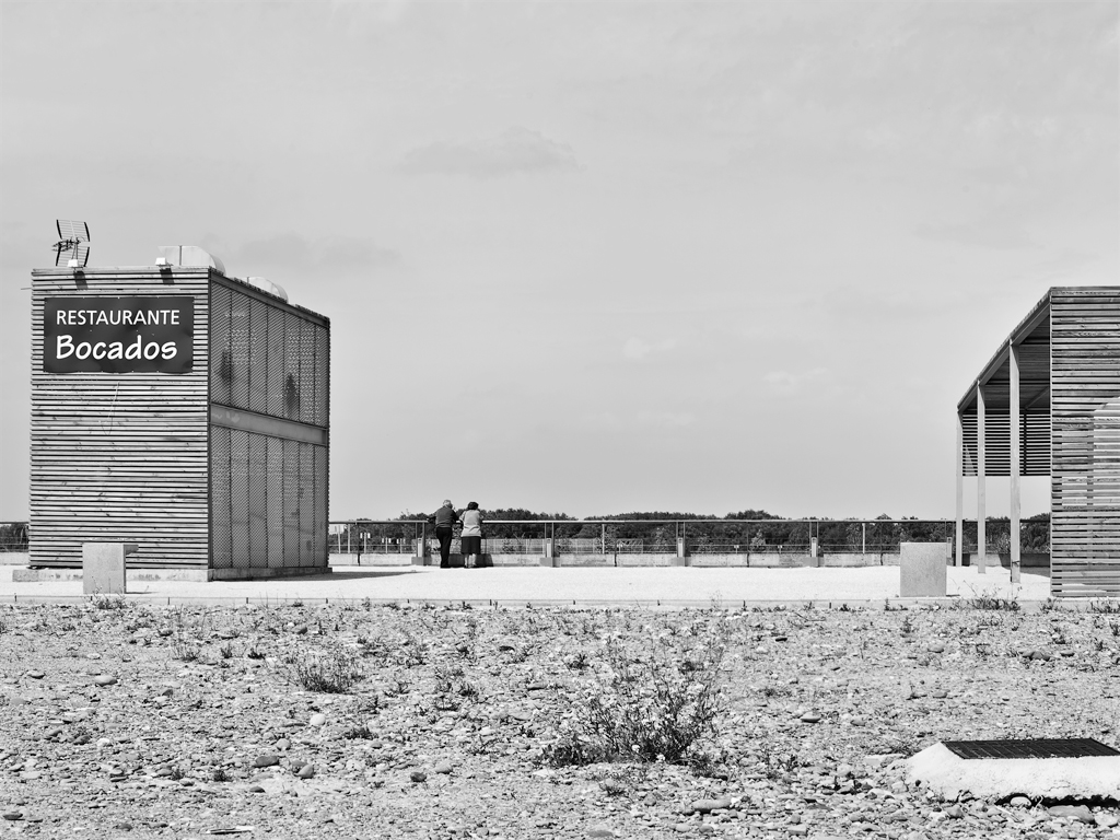 Facilities for rest and lunches
