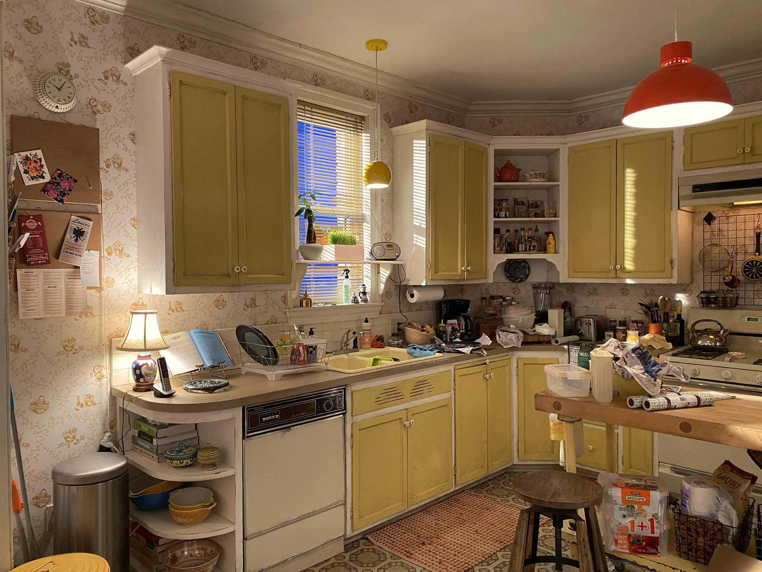 1204_May's Apt_MHendrick_23.JPG
