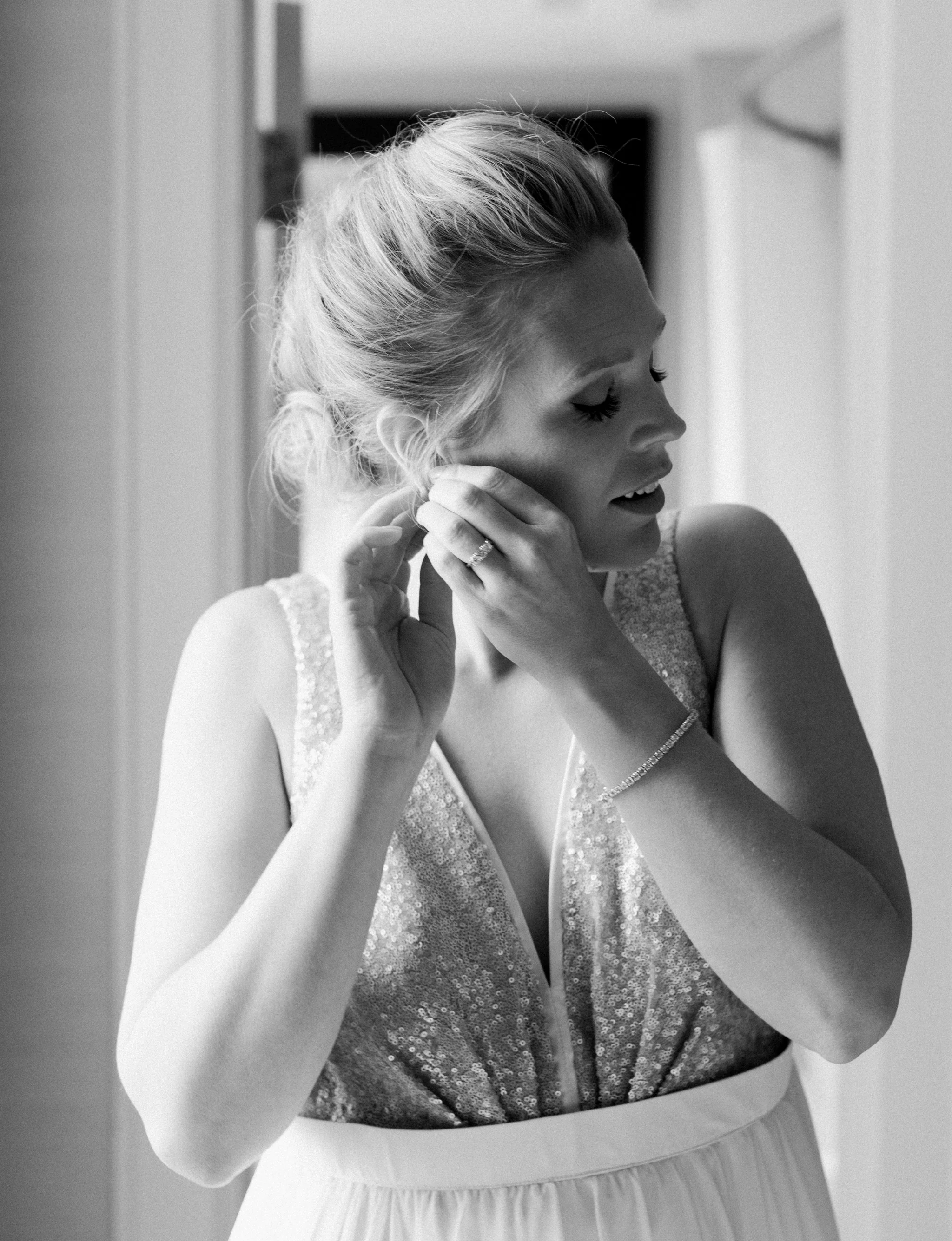 007-CalgaryWeddingPhotographers.jpg