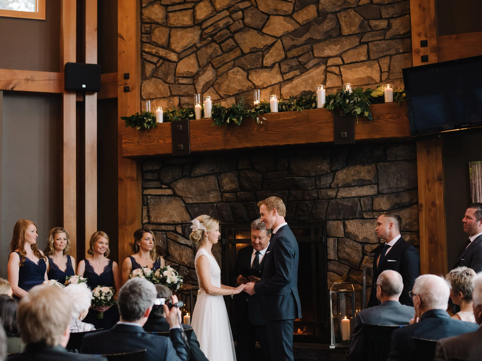 062-CanmoreWeddingPhotographers.jpg