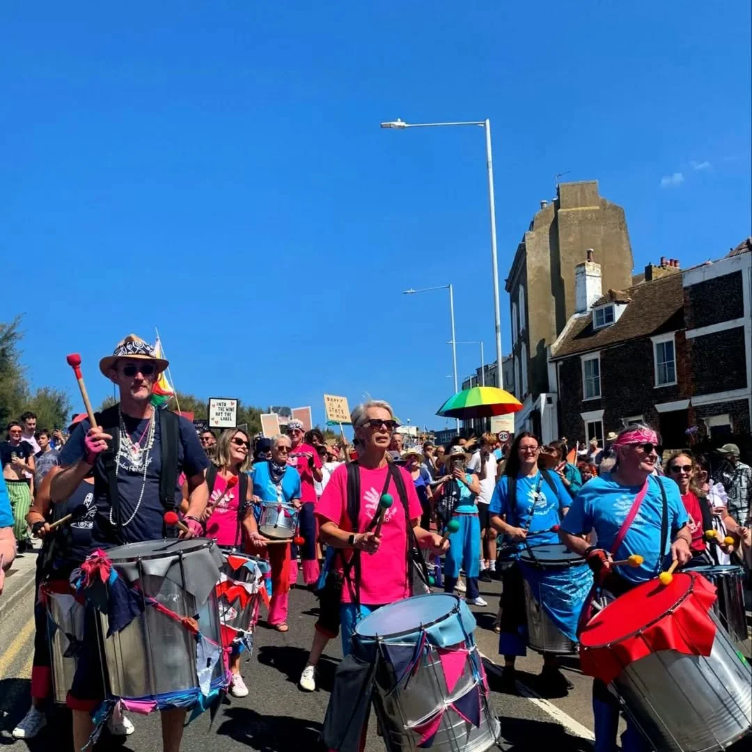 *Exciting Gigs Coming Up*
We will be bringing our samba beats all around the county over the next few months π₯π 
Friday 29th August 2pm Heathfarm Family Services Festival, Chilham 
Saturday 13th September 4pm Oyster Rocks Festival, Whitstable 
Satu