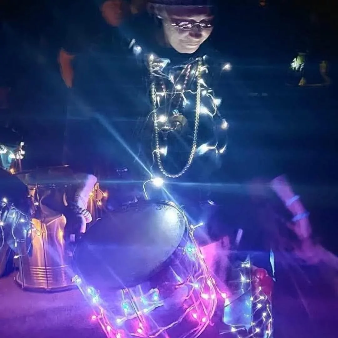 ππΆ Busy getting ready for tonight's  carnival  in Faversham — and we’re bringing the ENERGY! ππΊ
The music’s locked in, the dance vibes are ON, and the good vibes? Through the roof! ππ₯
Get your dancing feet ready, Faversham &md