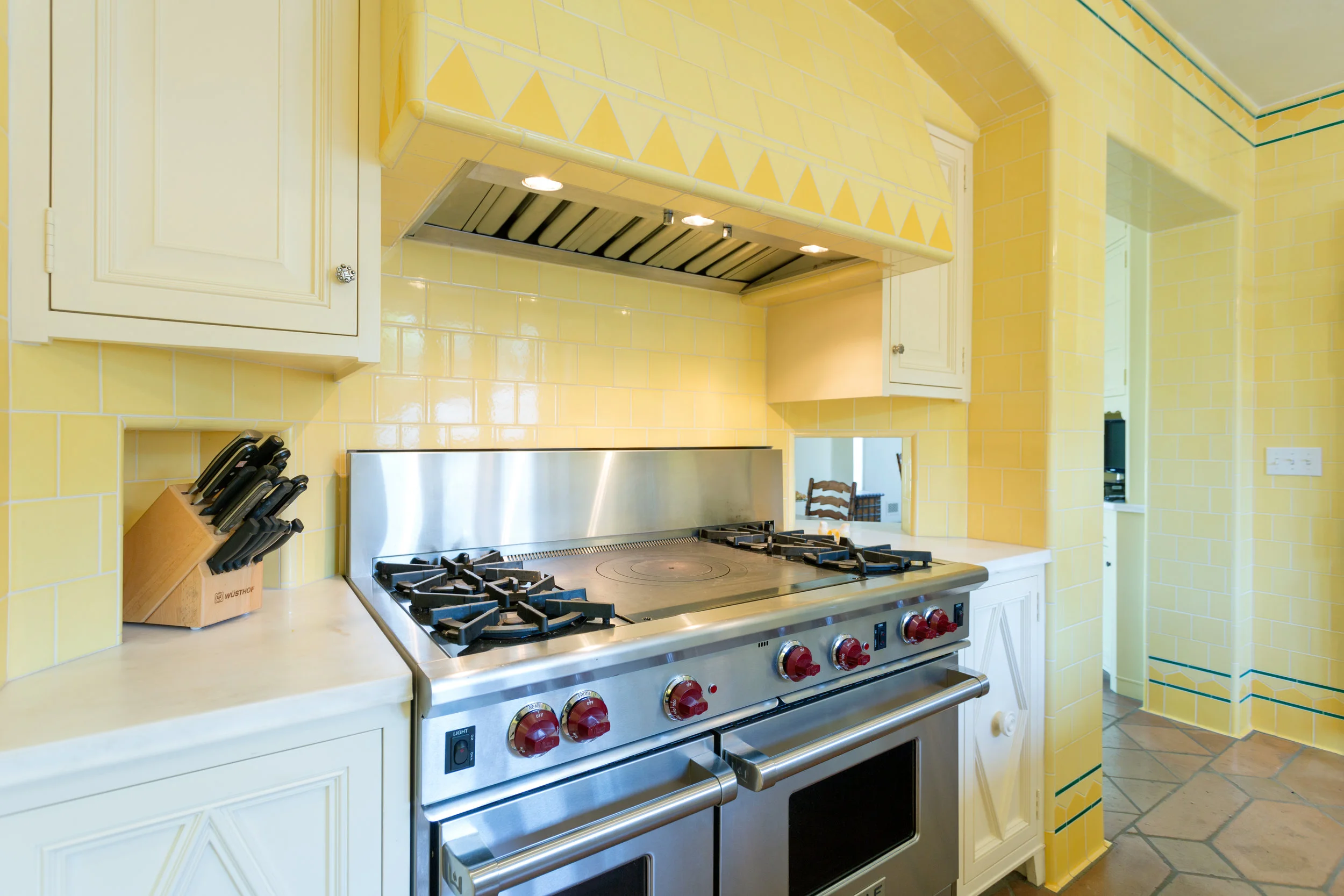 Kitchen2_ElToro.jpg