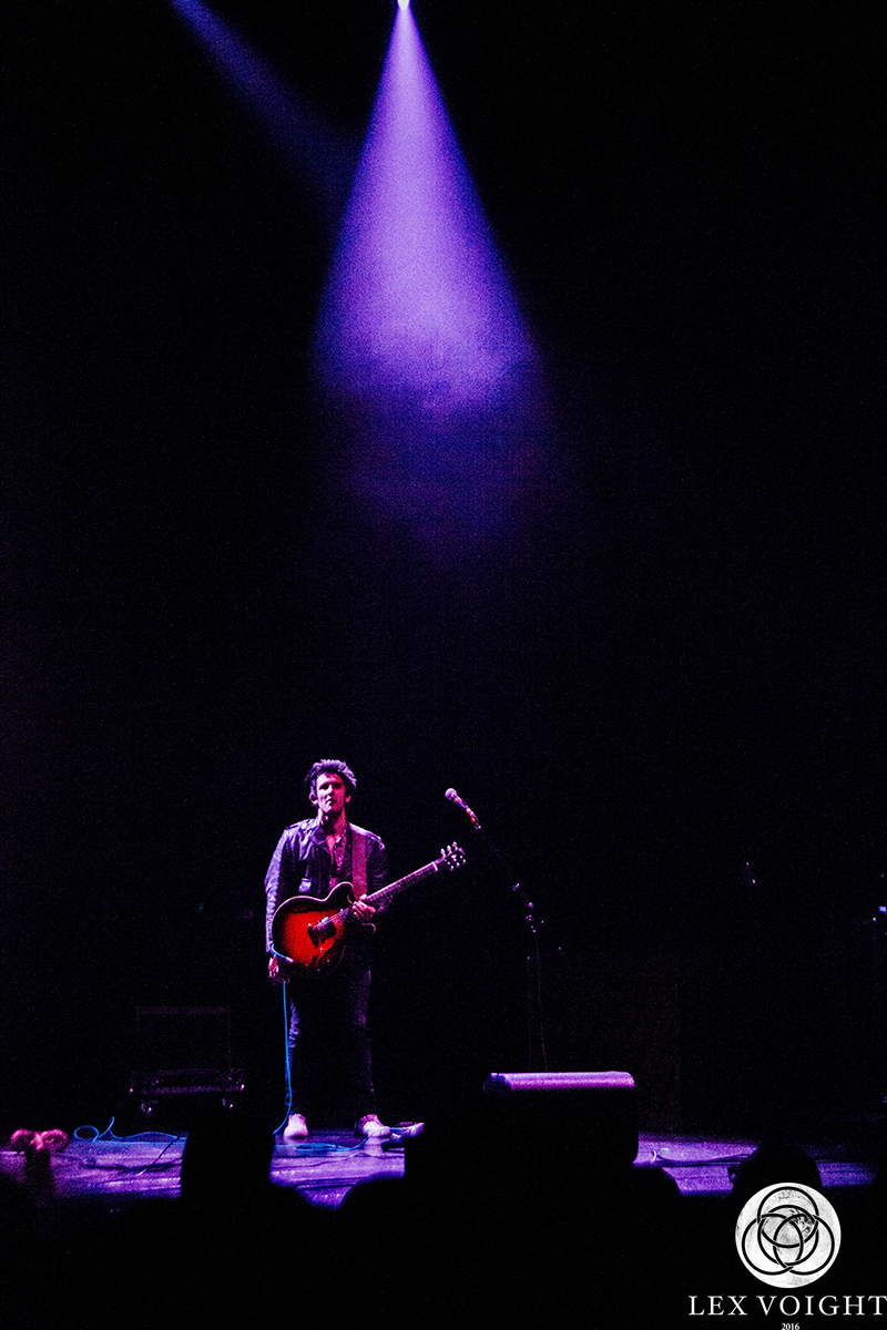 LeonBridges_TheWiltern_LexVoight-5 copy.jpg