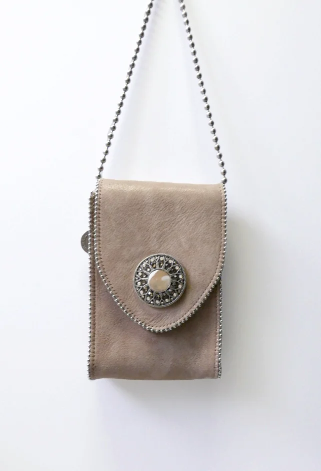tan_boxy_cellphone_puch_front.jpg