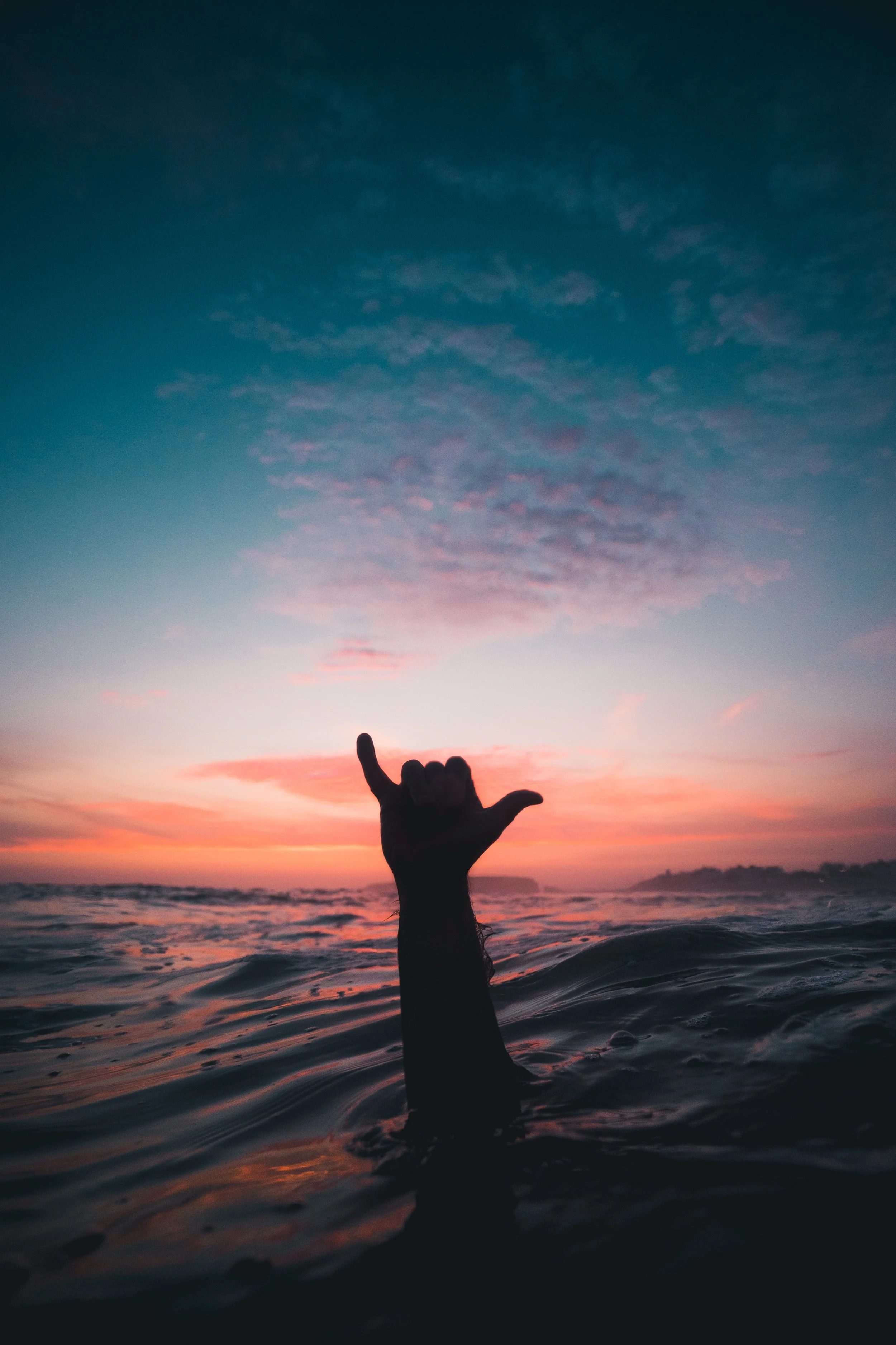 shaka ocean- sebastian-leon-prado-562482-unsplash.jpg