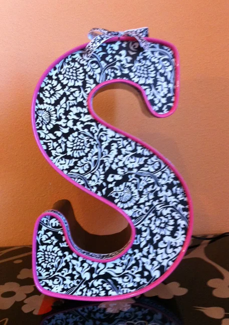 S black & pink.JPG