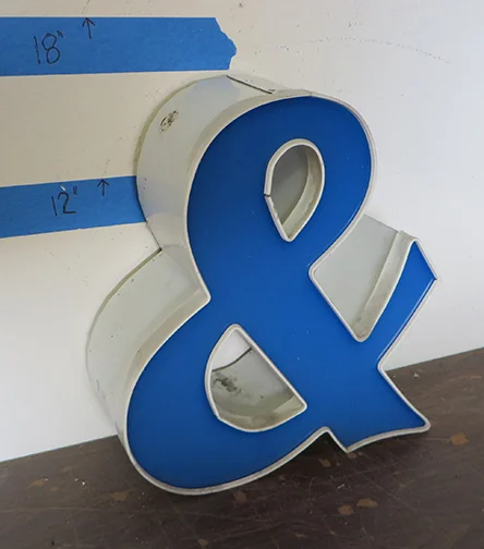 ampersand 01.JPG