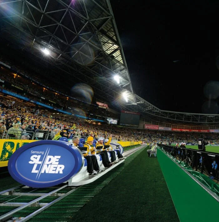 14_Samsung_SlideLiner_Sponsorship_01-700x710.jpg