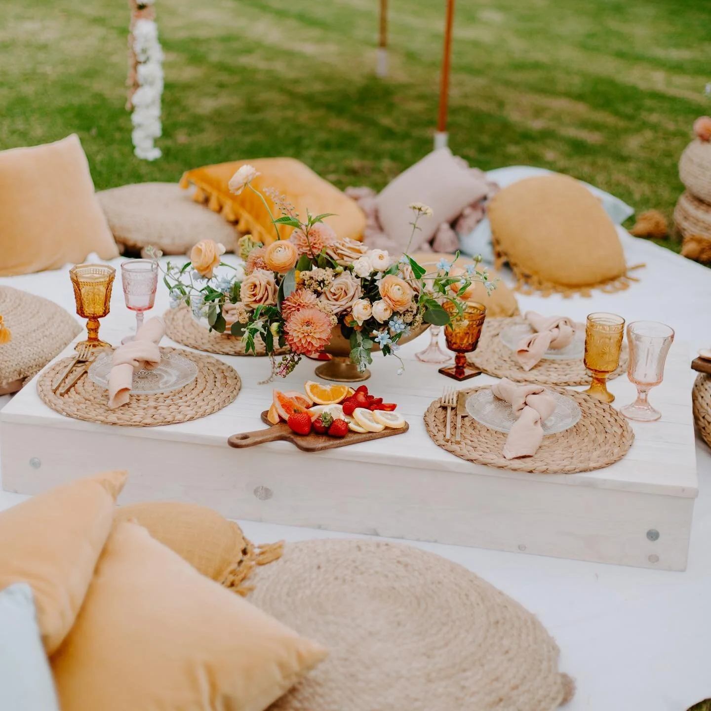 Banana Leaf — Hostess Haven Specialty Tabletop Rentals California