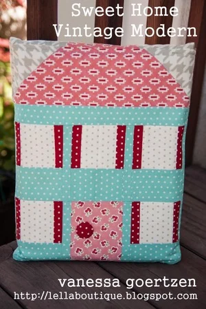Dollhouse Pouch Free Sewing Pattern