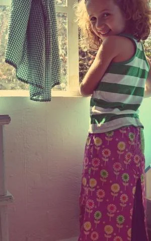 Upcycle pants to skirt from Mama Bear Says Sew