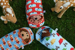 Toy Sleeping Bag Tutorial from Apple Cyder
