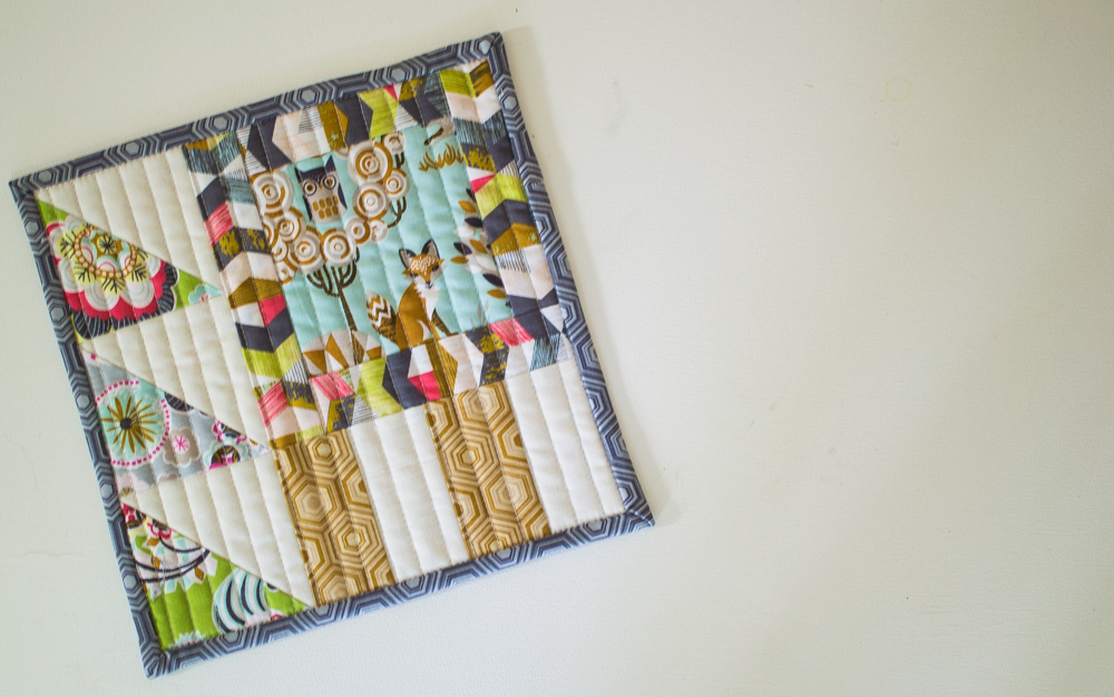 DesignYourOwn Mini Quilt fun tutorial — SewCanShe Free Sewing