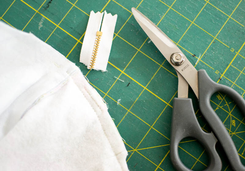 Tips for Sewing Metal Zippers - have no fear!