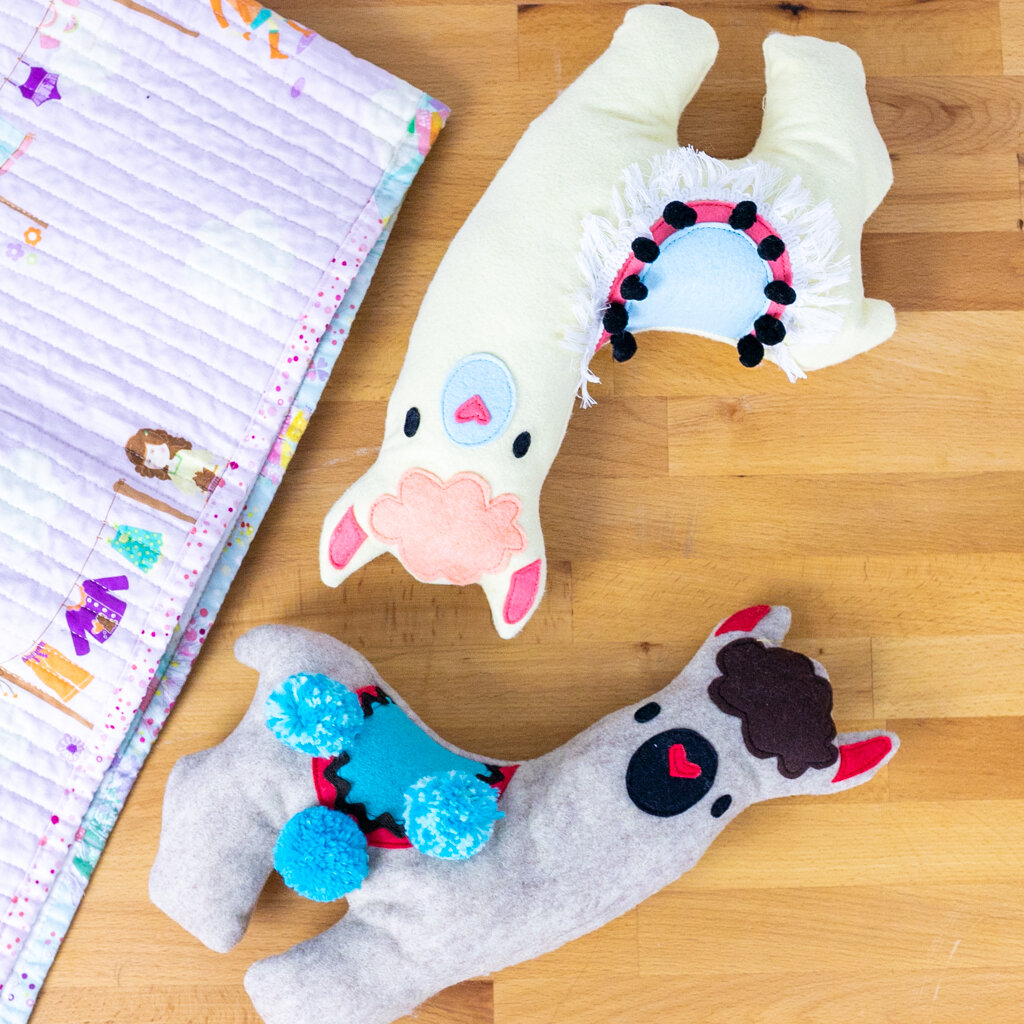free stuffed llama sewing pattern