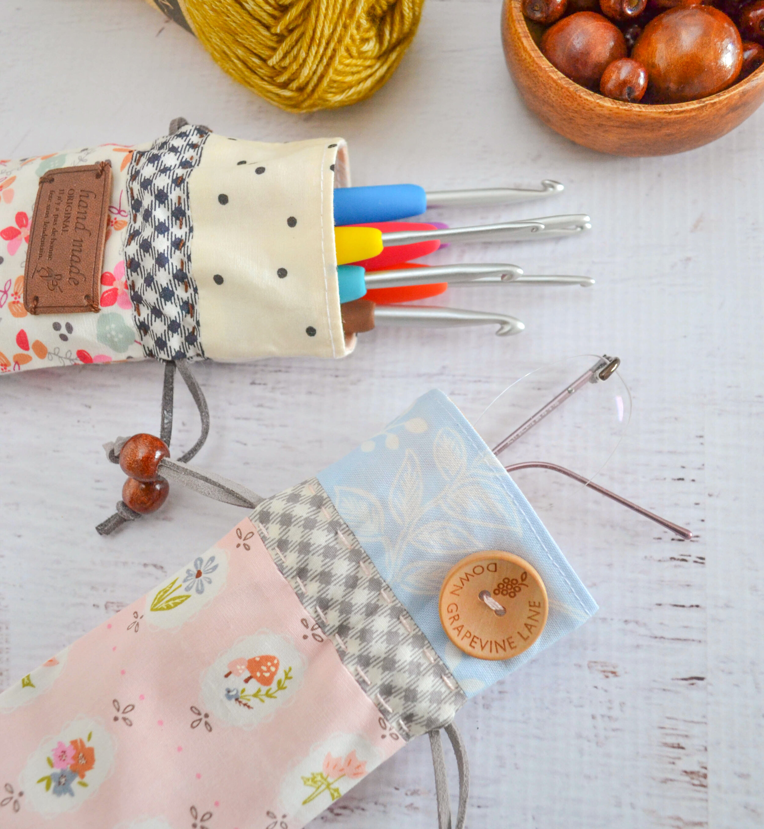 Handy Dandy Pouch - Skinny Drawstring Bag Tutorial — SewCanShe ...