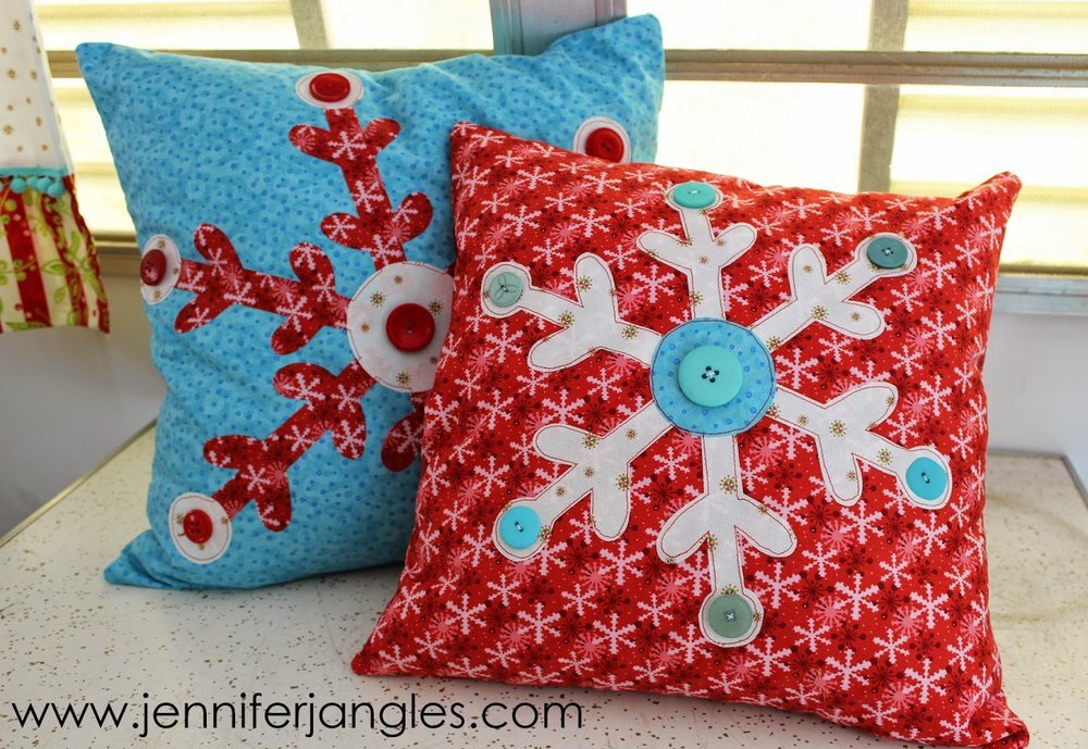 Snowflake+pillows.jpg
