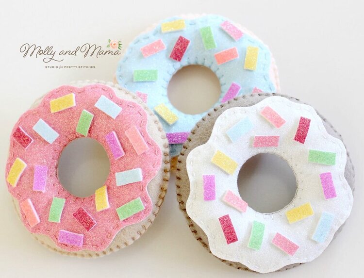 Felt-Donuts-Tutorial-by-Molly-and-Mama+(1).jpg