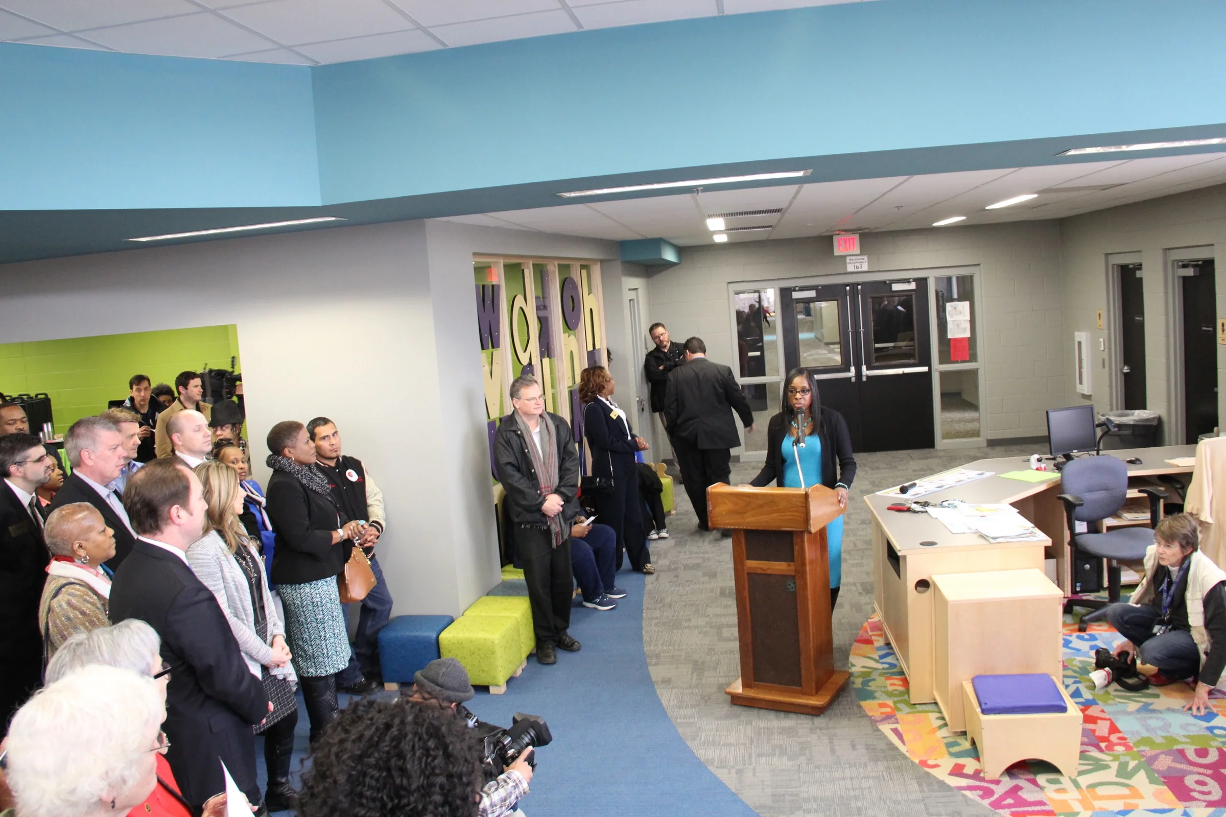 Hickman Mills cuts the ribbon for Ervin Early Learning Center — Local