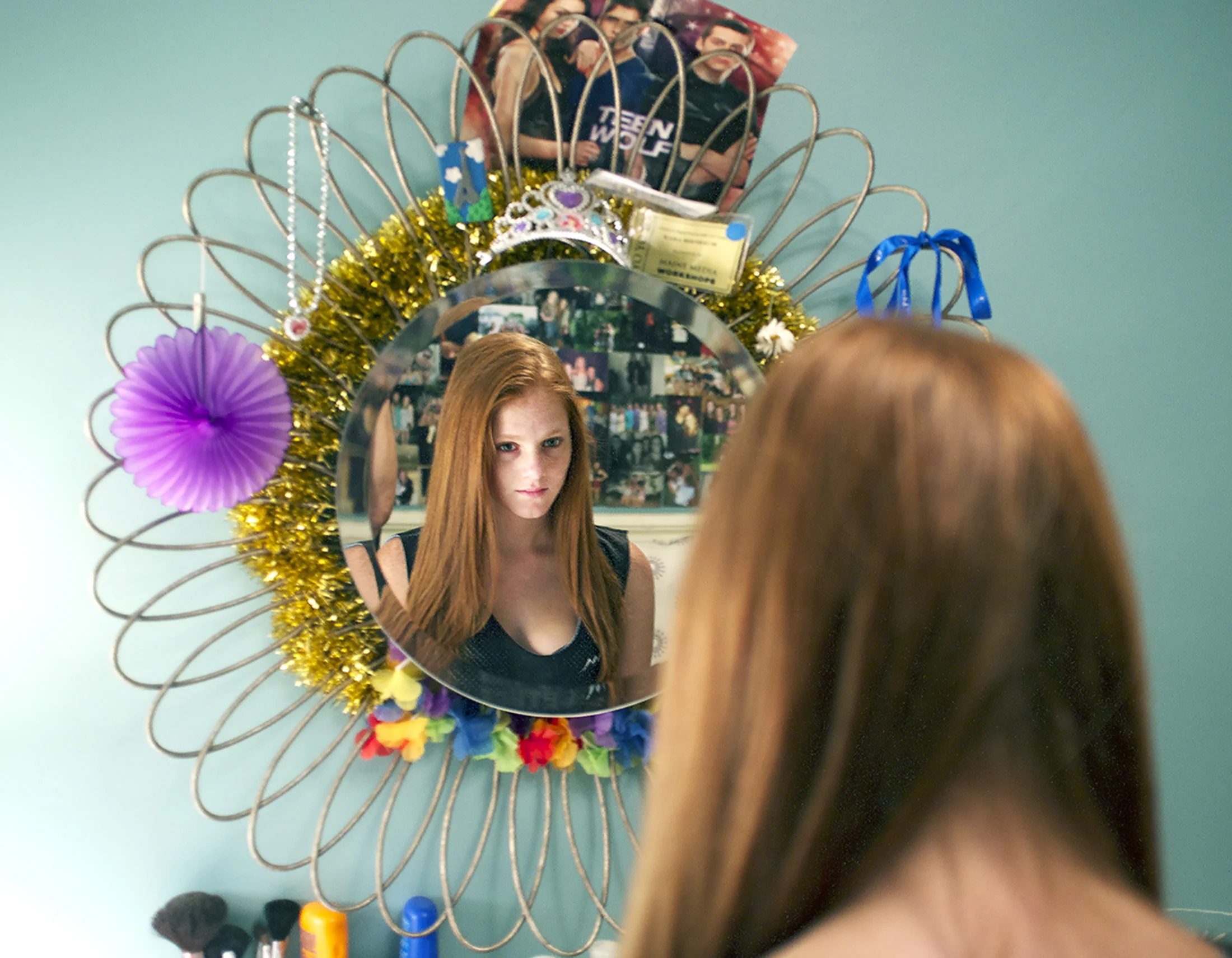 Girls on the Brink (2014-2016) This project is about how girls and women show, through their body language and gestures, the struggle between internal feelings and what is often expected of them by the external forces around them. Conflicting messages from family and friends, media and celebrity makes the transition from girlhood to womanhood a very complicated time of life. The ever present social media, and the cell phone and its ability to capture life as it's unfolding, without the ability to edit themselves first only adds to the stress. I started this project first to try to understand my own teenage daughters better, but then came to realize that issues surrounding belonging and identity were ones that I had struggled with myself