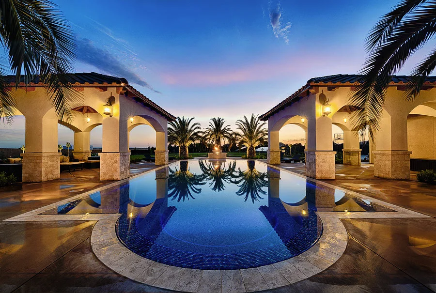 Pool_1-web.jpg