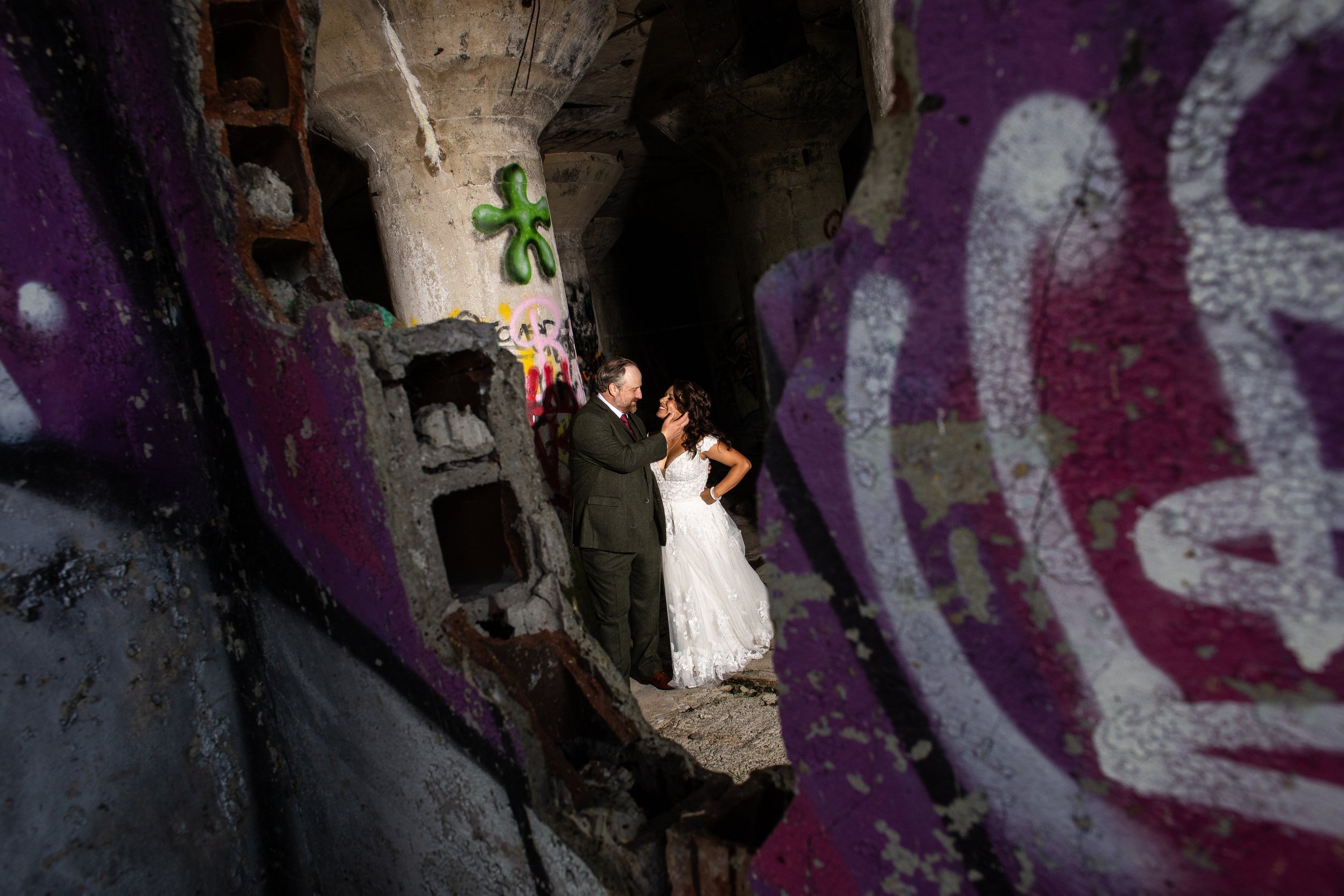 Laura & Andy Sneak Peek 10.JPG