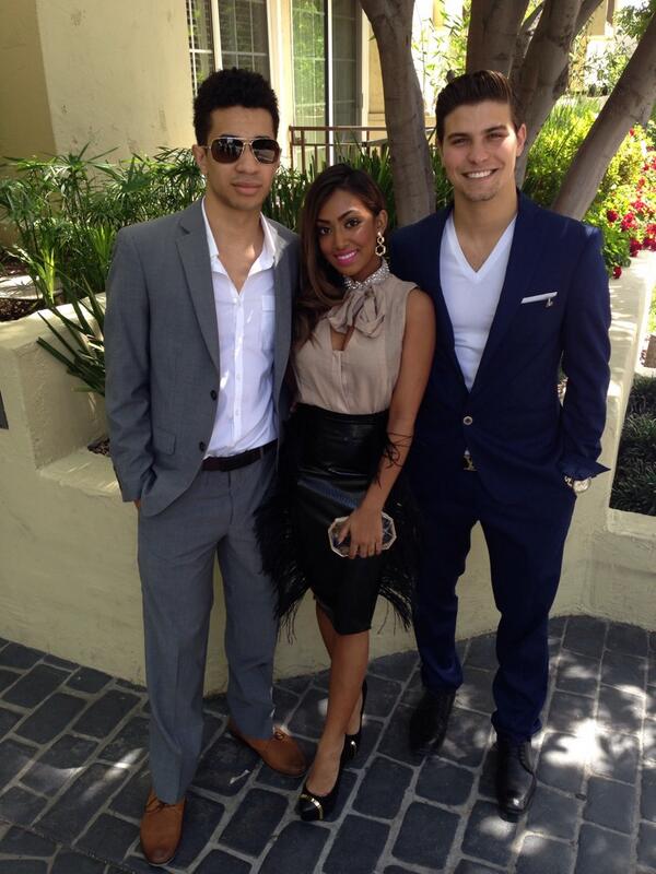 All set for the Kids' Choice Awards! Melinda Shankar wearing our Edge Drop earring. 