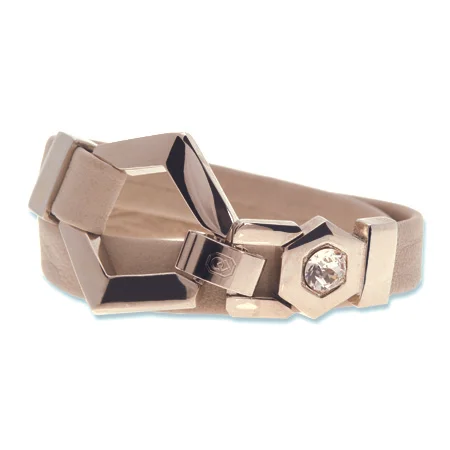 <p><strong>BOLD</strong></p> DOUBLE WRAP