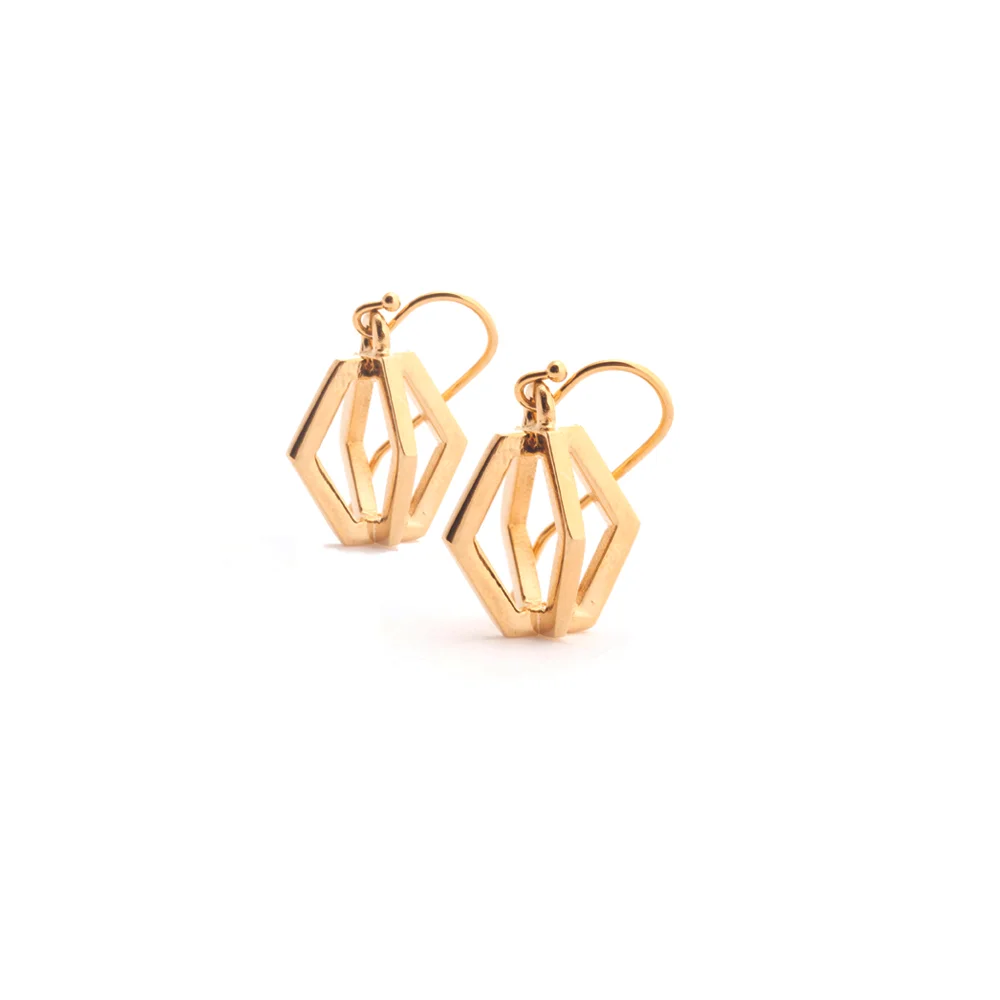 <p><strong>FORCE</strong></p>TWISTED DROP EARRINGS