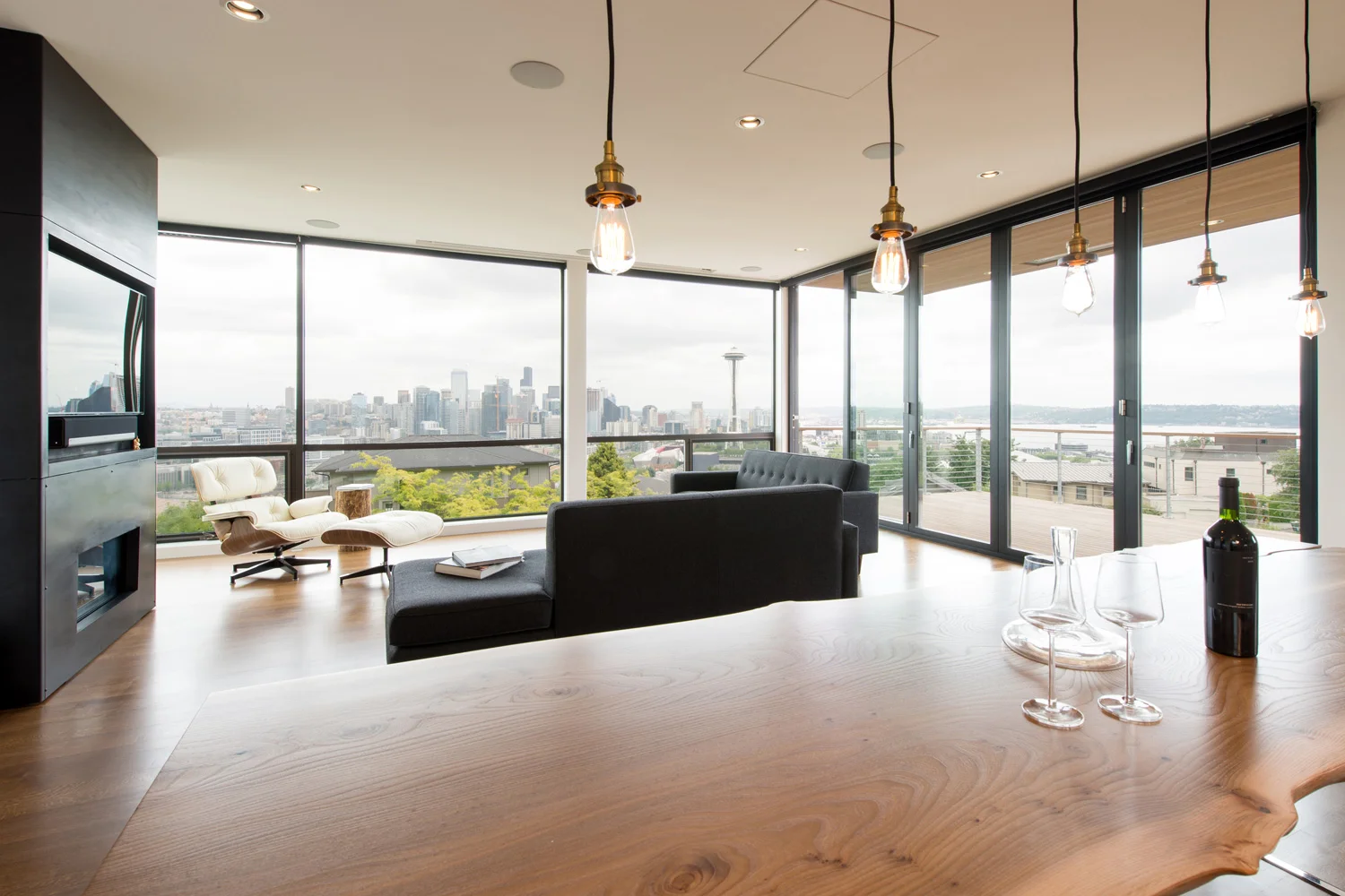 BUILD-LLC-Desai-Int-Dining-05#.jpg